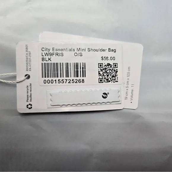 Lululemon City Essentials Mini Shoulder Bag Black New - Picture 3 of 3